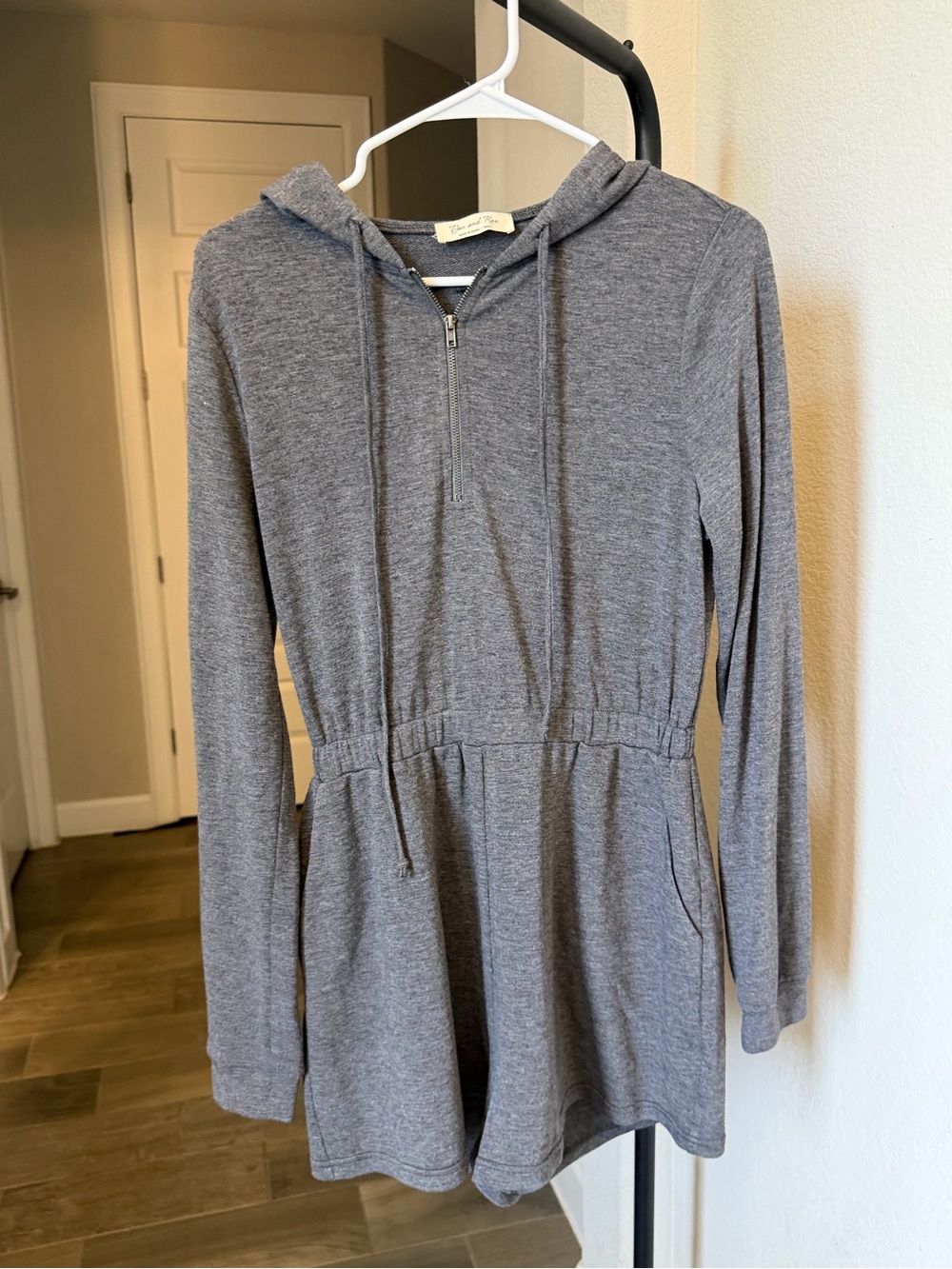 Doe & Rae Gray Atheletic Shorts Romper Hoodie Long Sleeve S